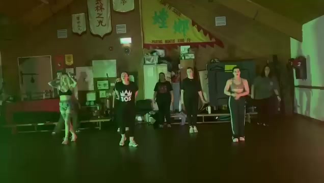 @Nicolesarah