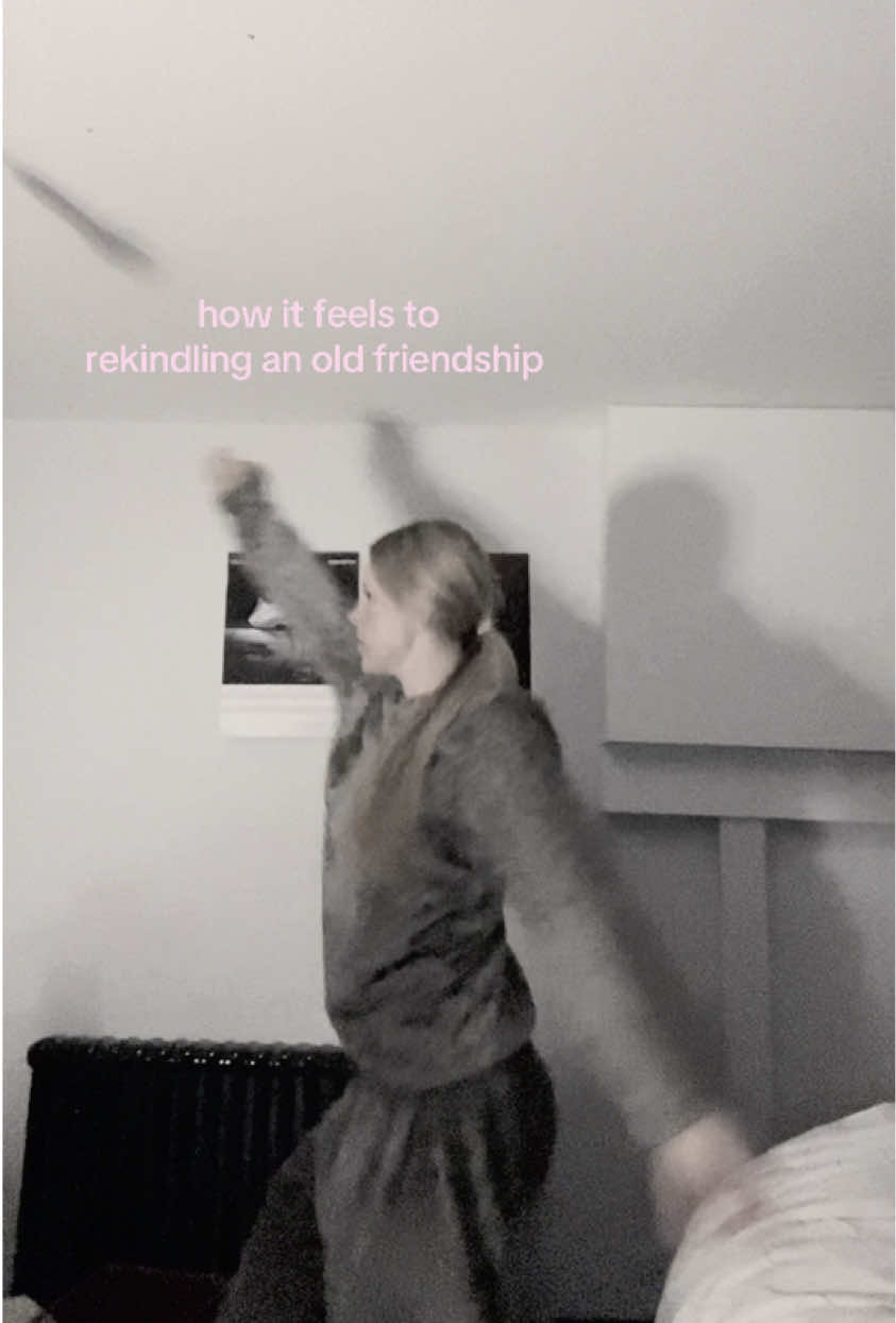 @ℰ