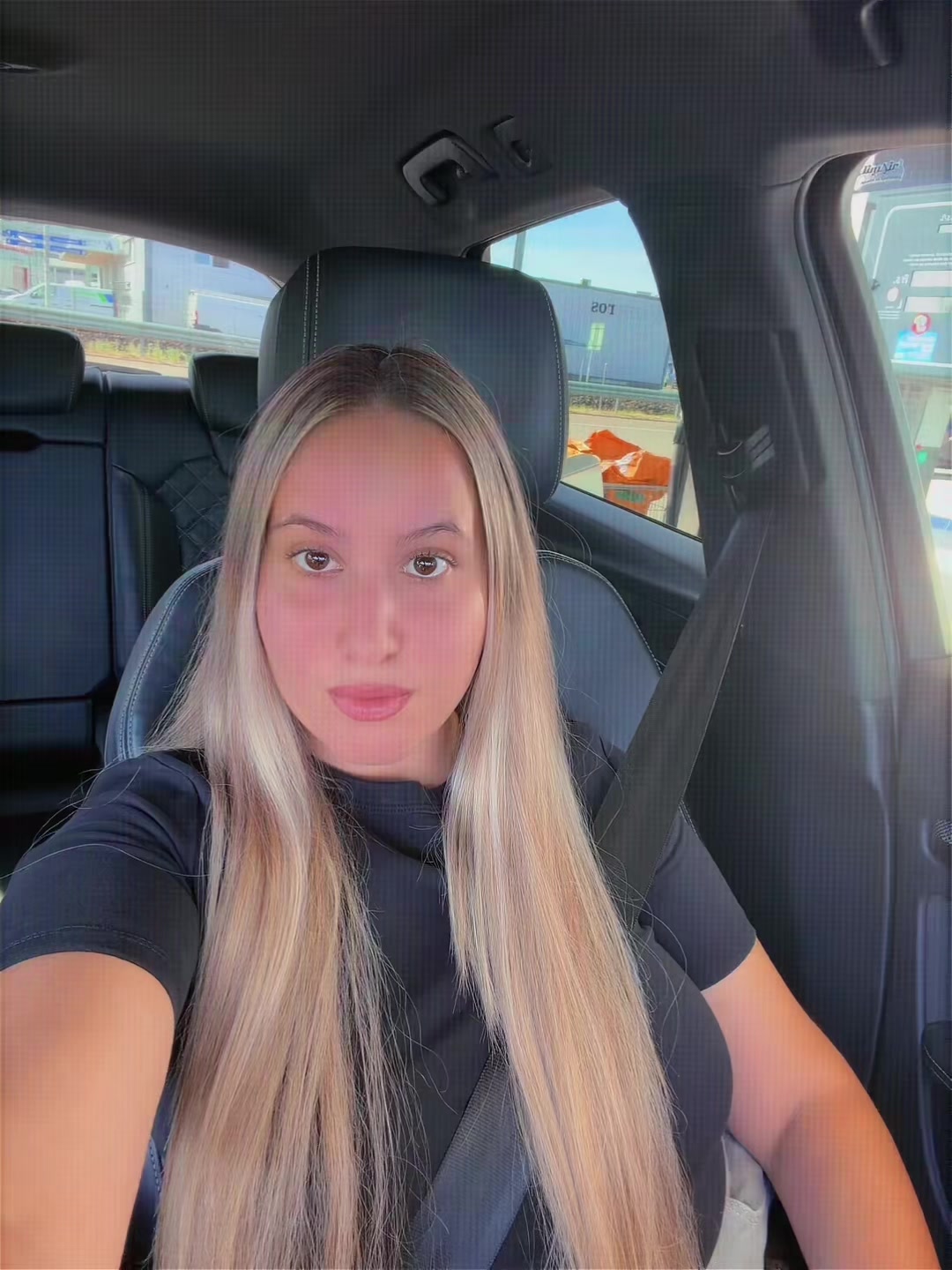 @A L E X A N D R A 🍯