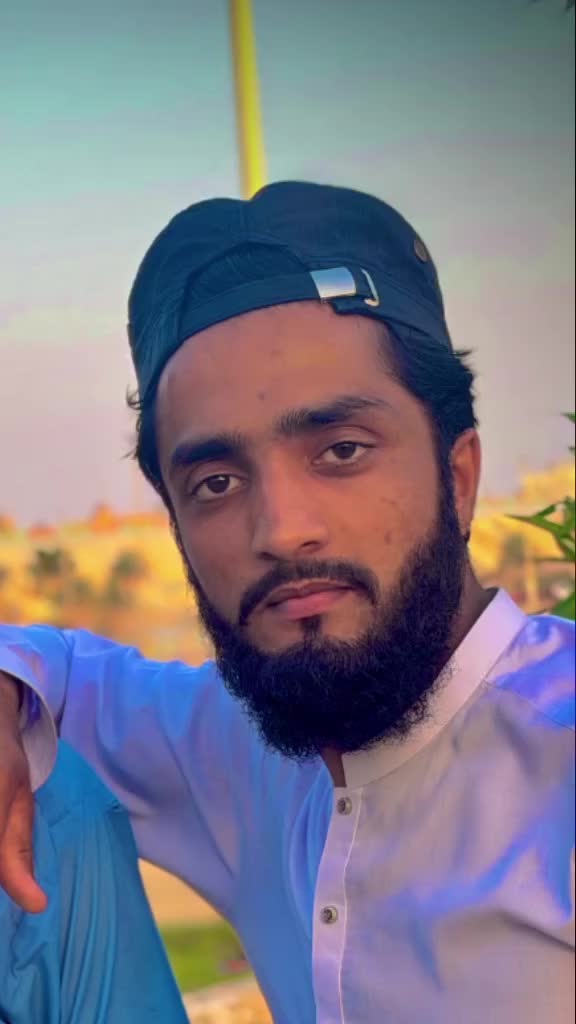 @HAFIZ RASHEED AHMED ❣️