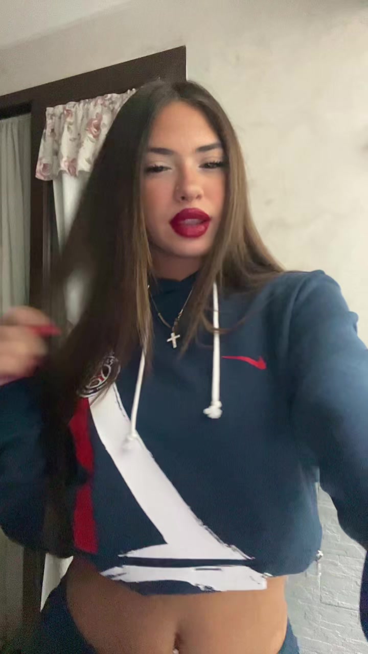 @𝒩