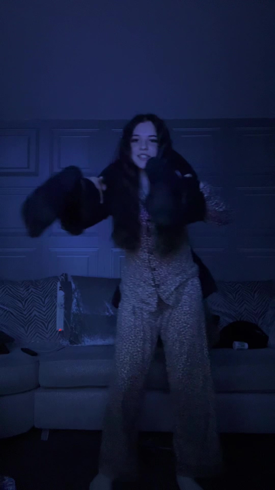 @privv.xo4