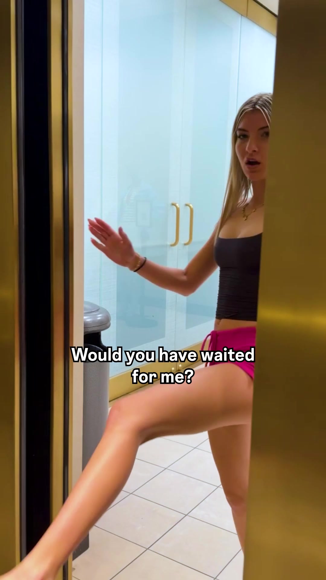@Tessa Capri 🩵