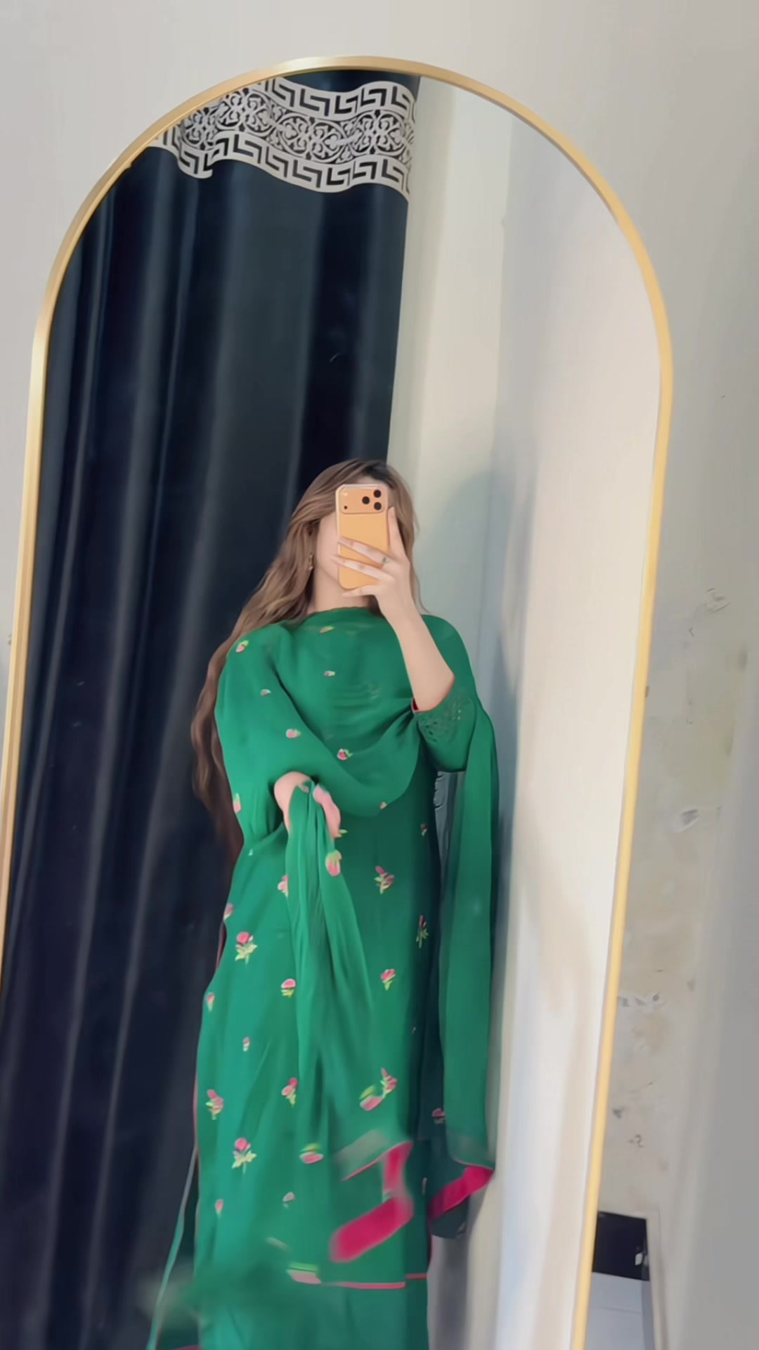 @🧚♀️آیت🧚♀️
