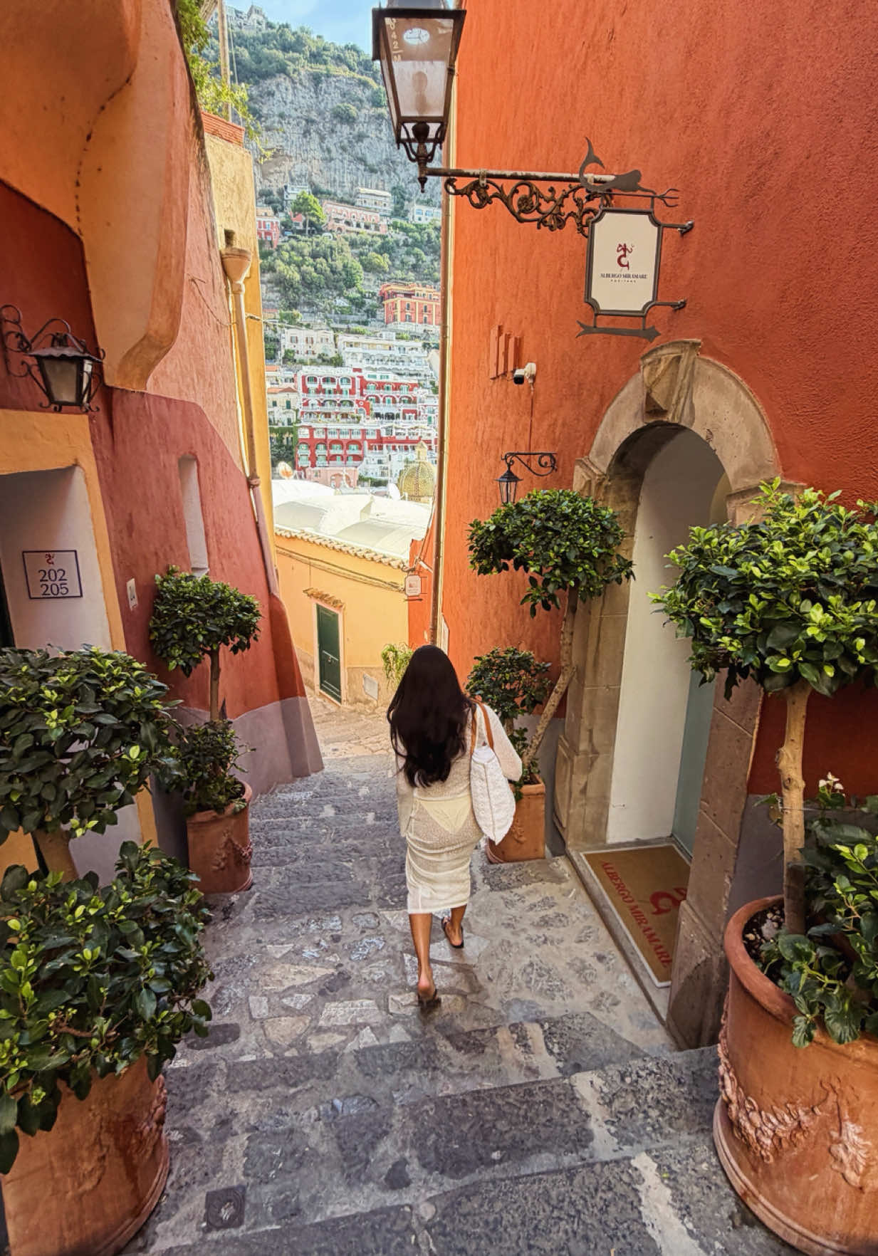 @Gabriella l Lifestyle & Travel