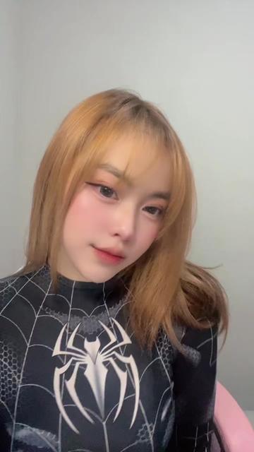 @_ayang9