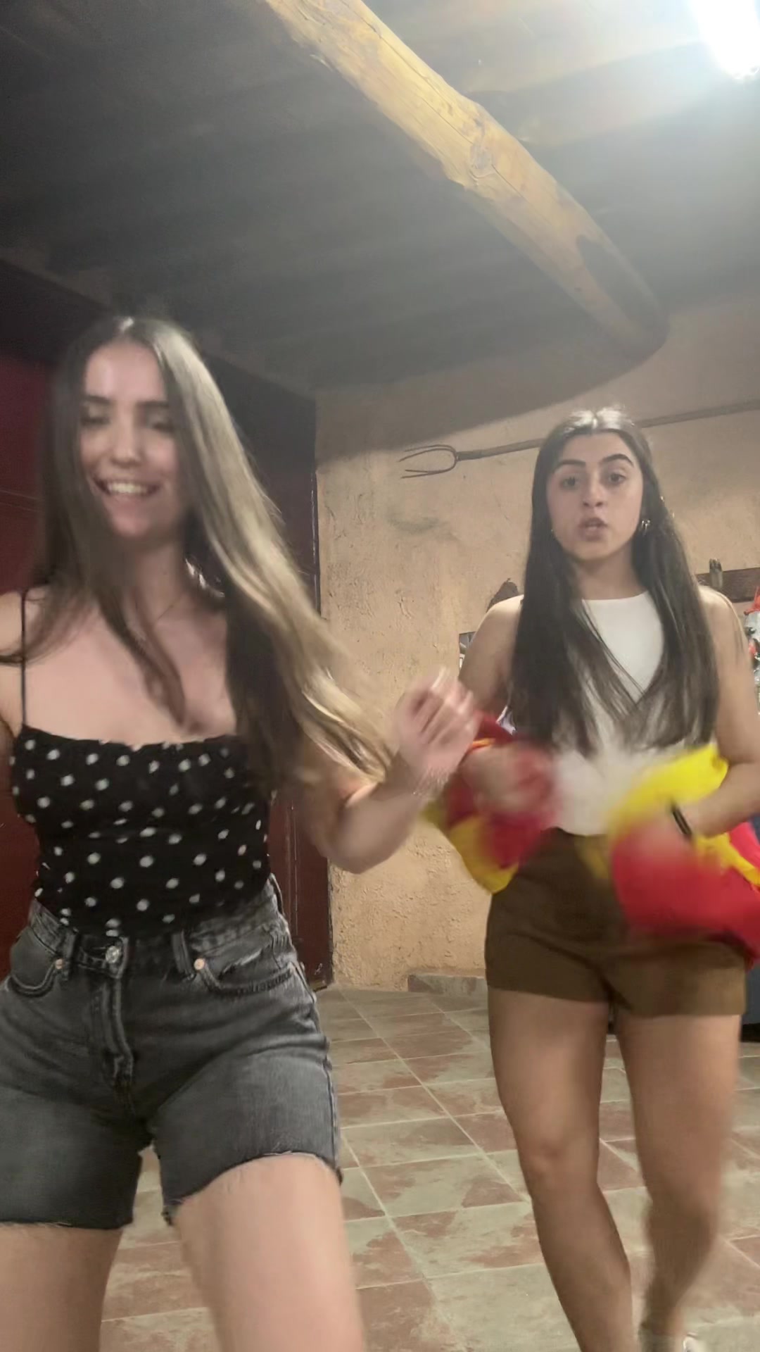@maariaasimon