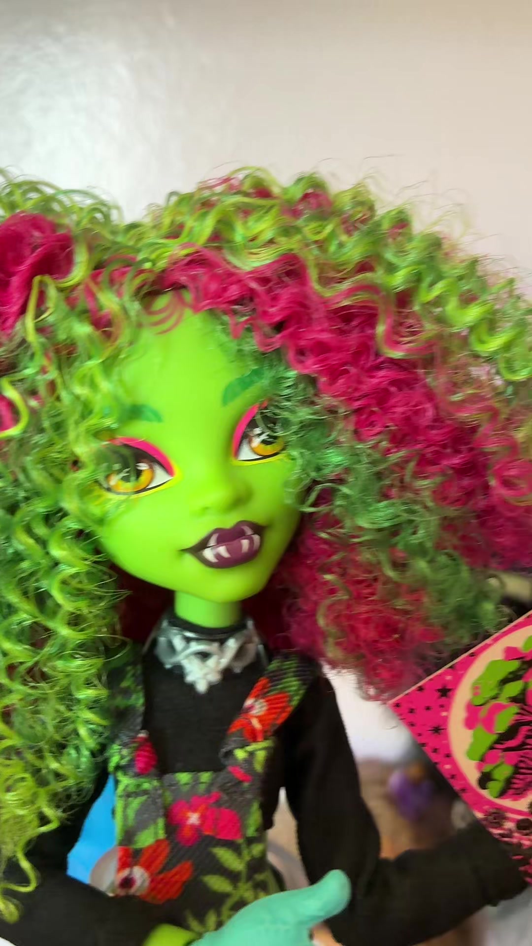 @dollWhisperer