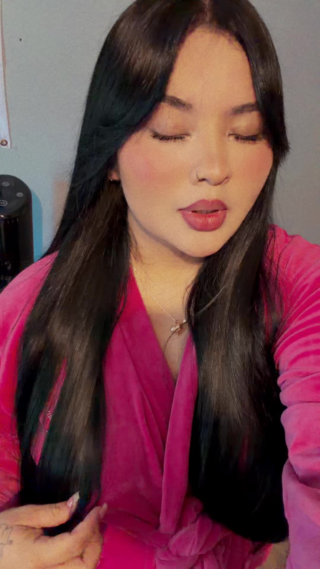 @DANIELA ♡🦇