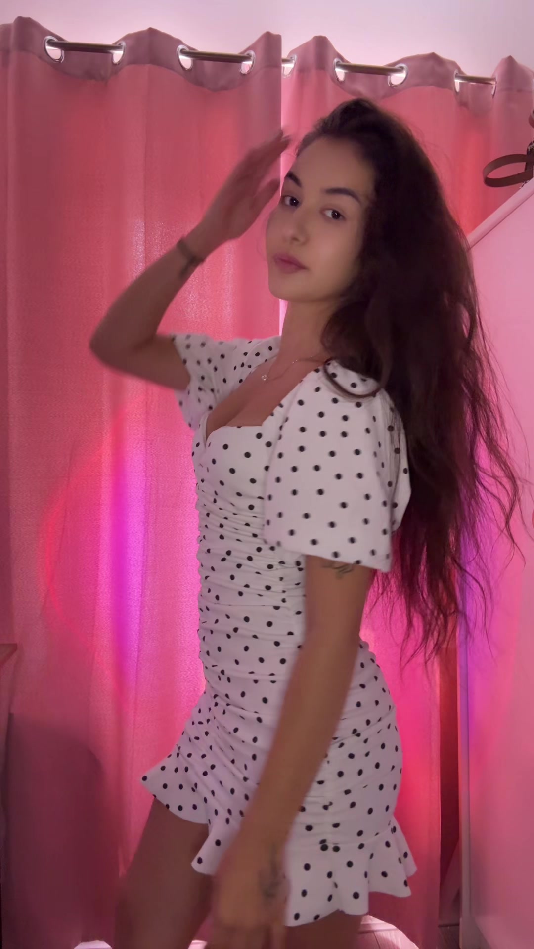 @lolabellydance