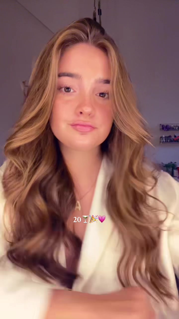 @anna