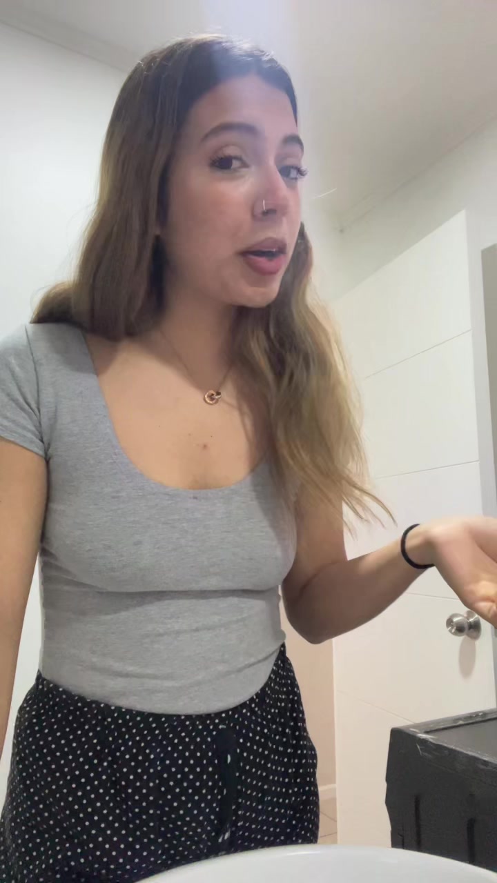 @Carla15