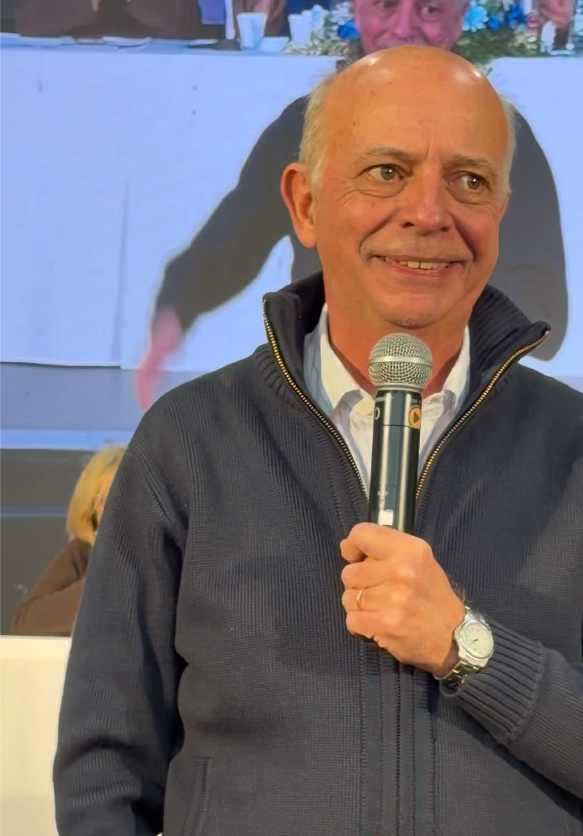 @Javier García