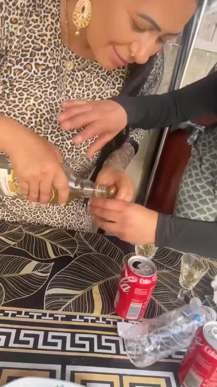 @Ana