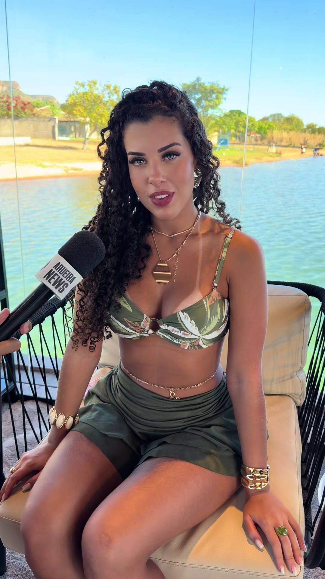 @Let&iacute;cia Disher