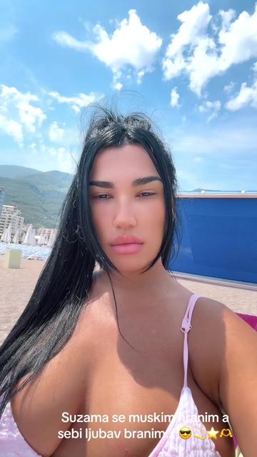 @Ana Knezevic 🇲🇪🇲🇪🇲🇪🇲🇪