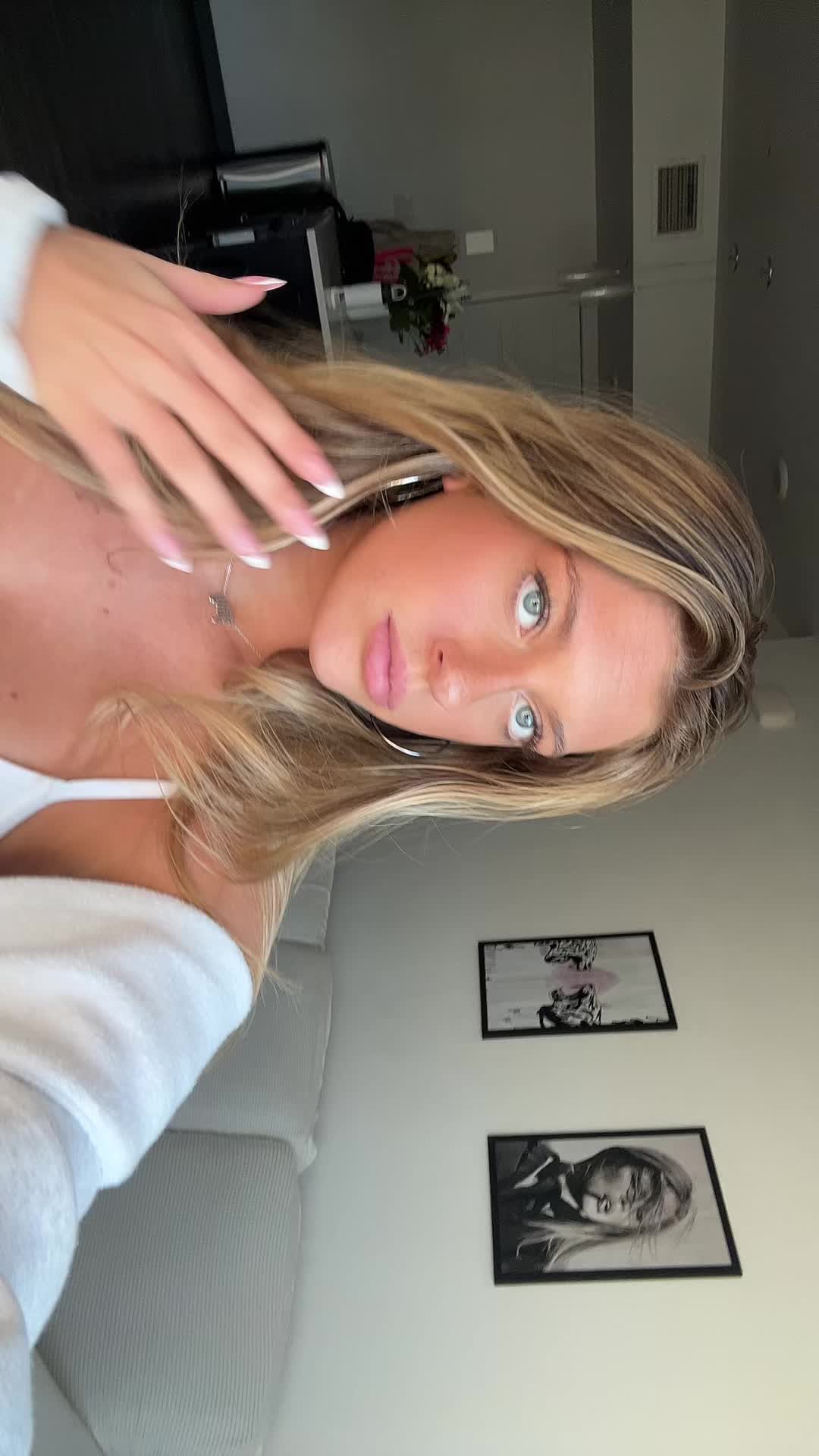 @lilymartinko