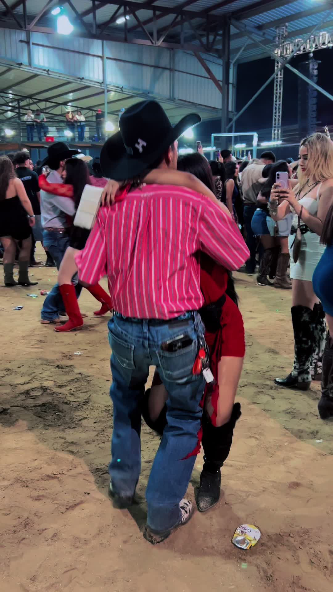 @𝐄𝐥𝐩𝐞𝐥𝐨𝐧𝐥𝐢𝐯𝐞𝟕𝟕𝟕