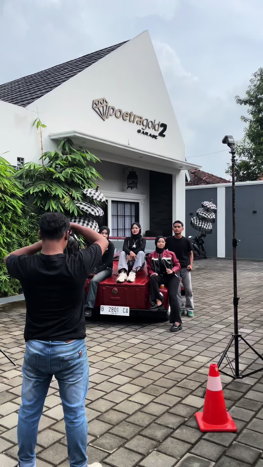 @Poetragold_official vw garage