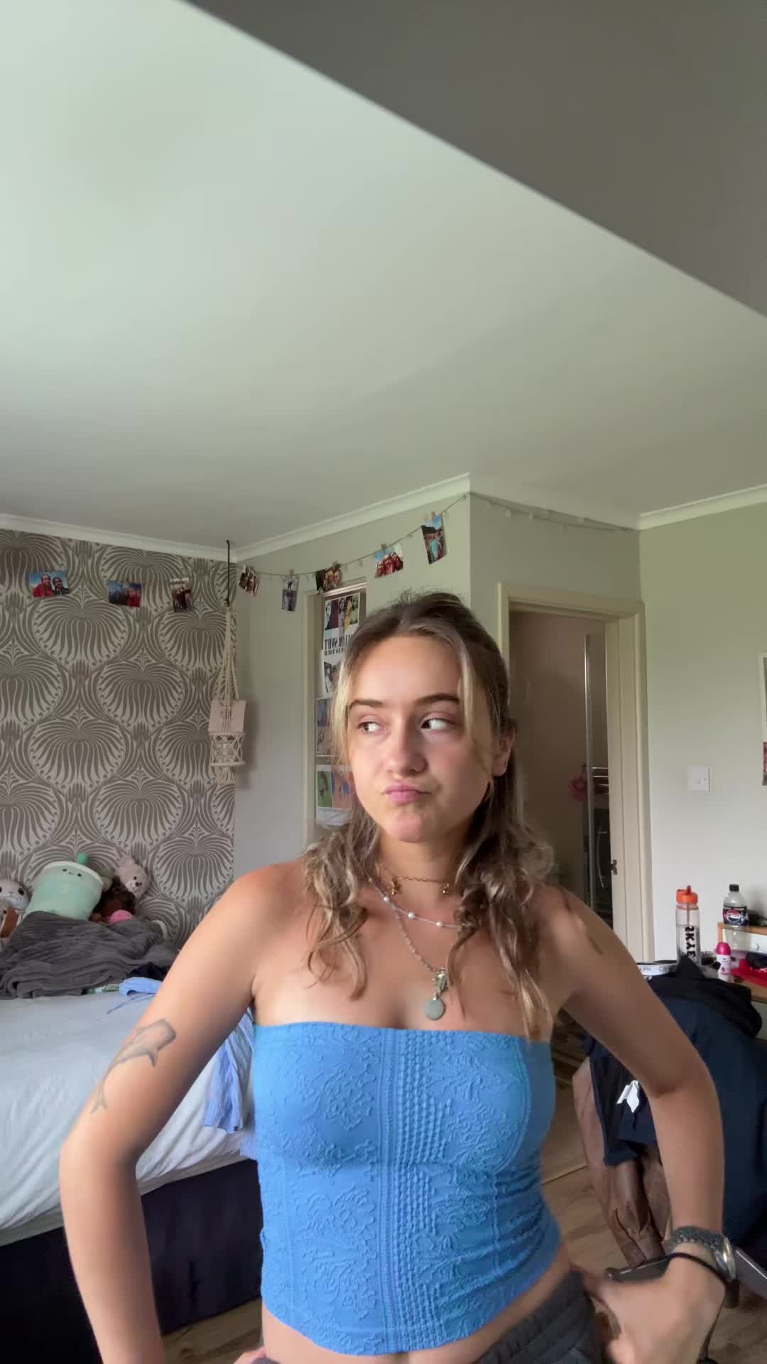 @itsskye