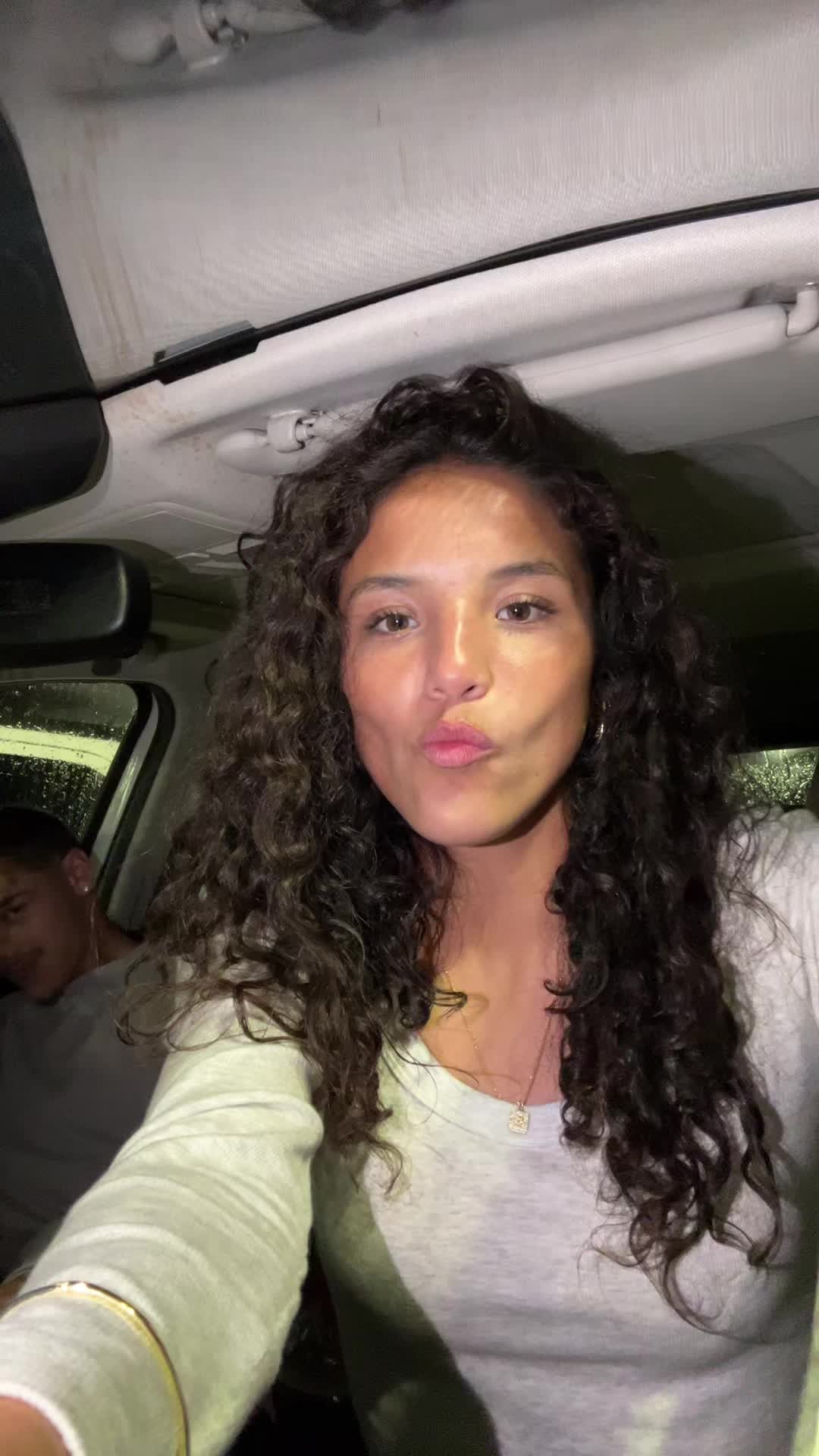 @Esmeralda