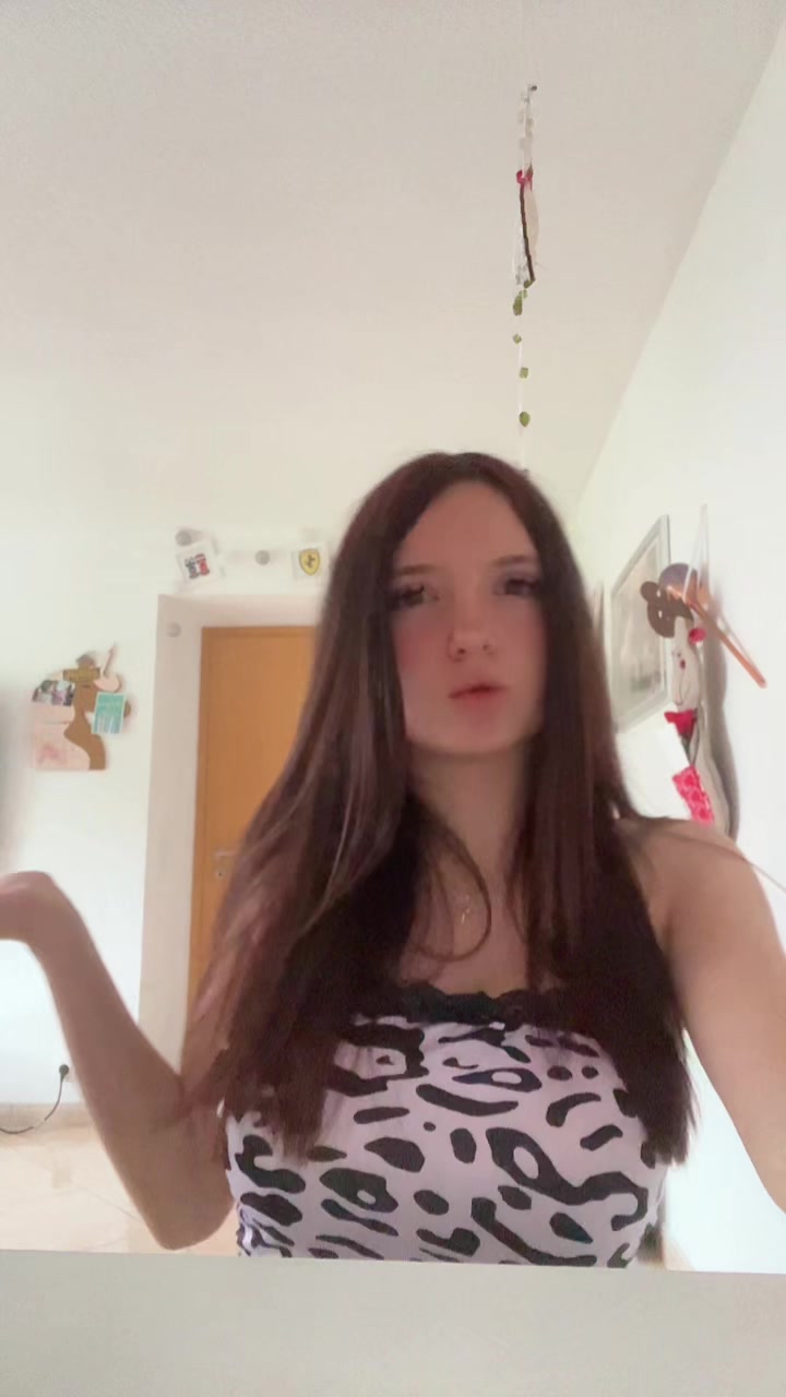 @Sophie_๐๐
