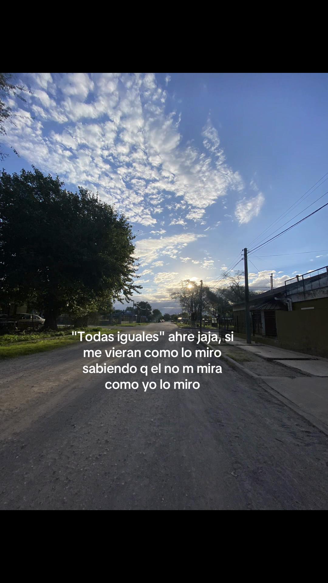 @Un_poco_de_indirectas