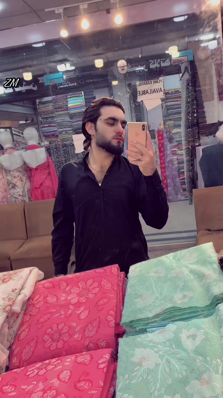@Zubair pathan🤬