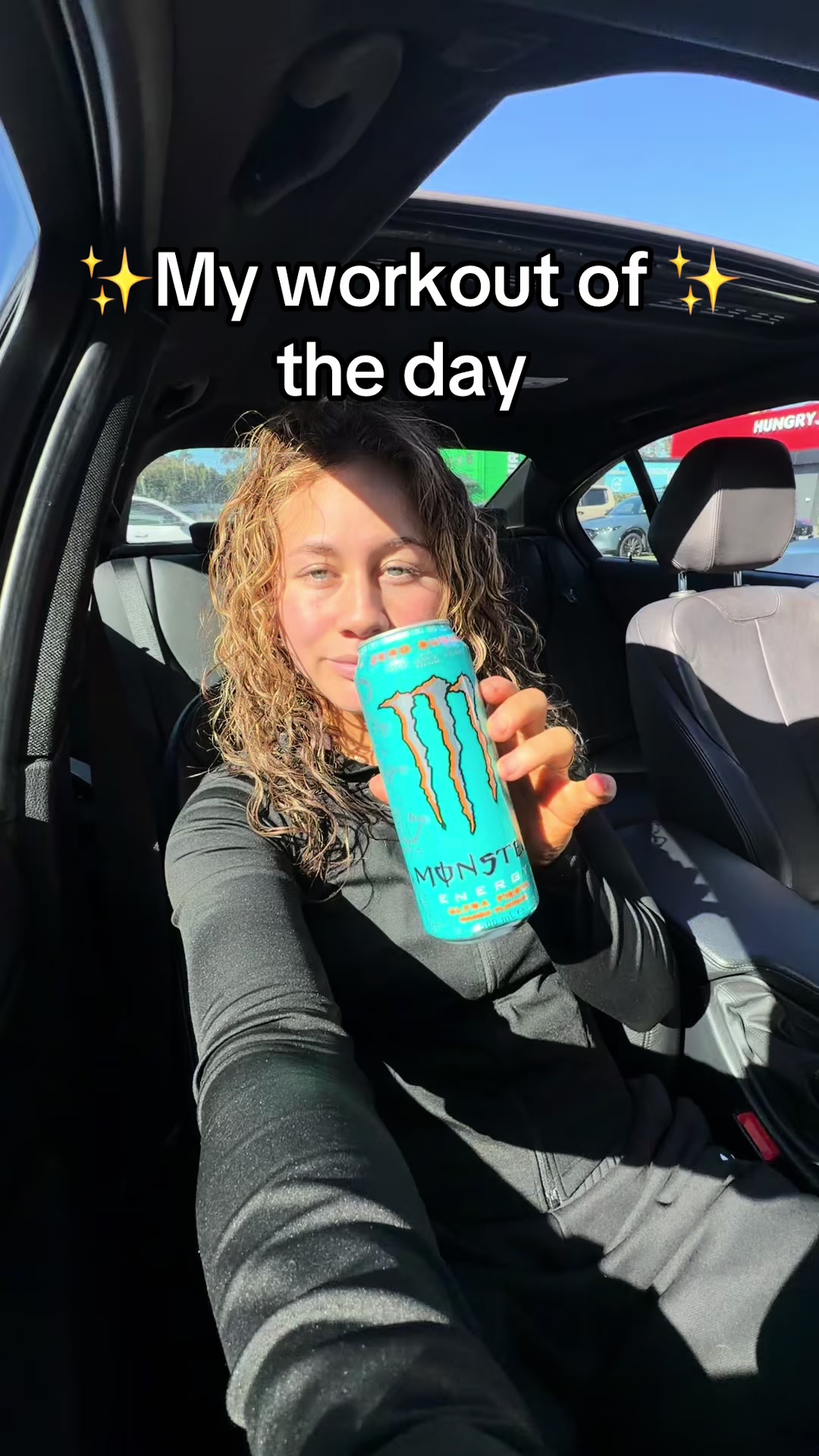 @D E R E L L E . A V E R Y