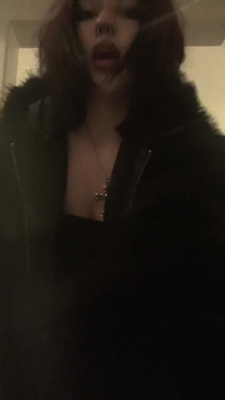 @꩜
