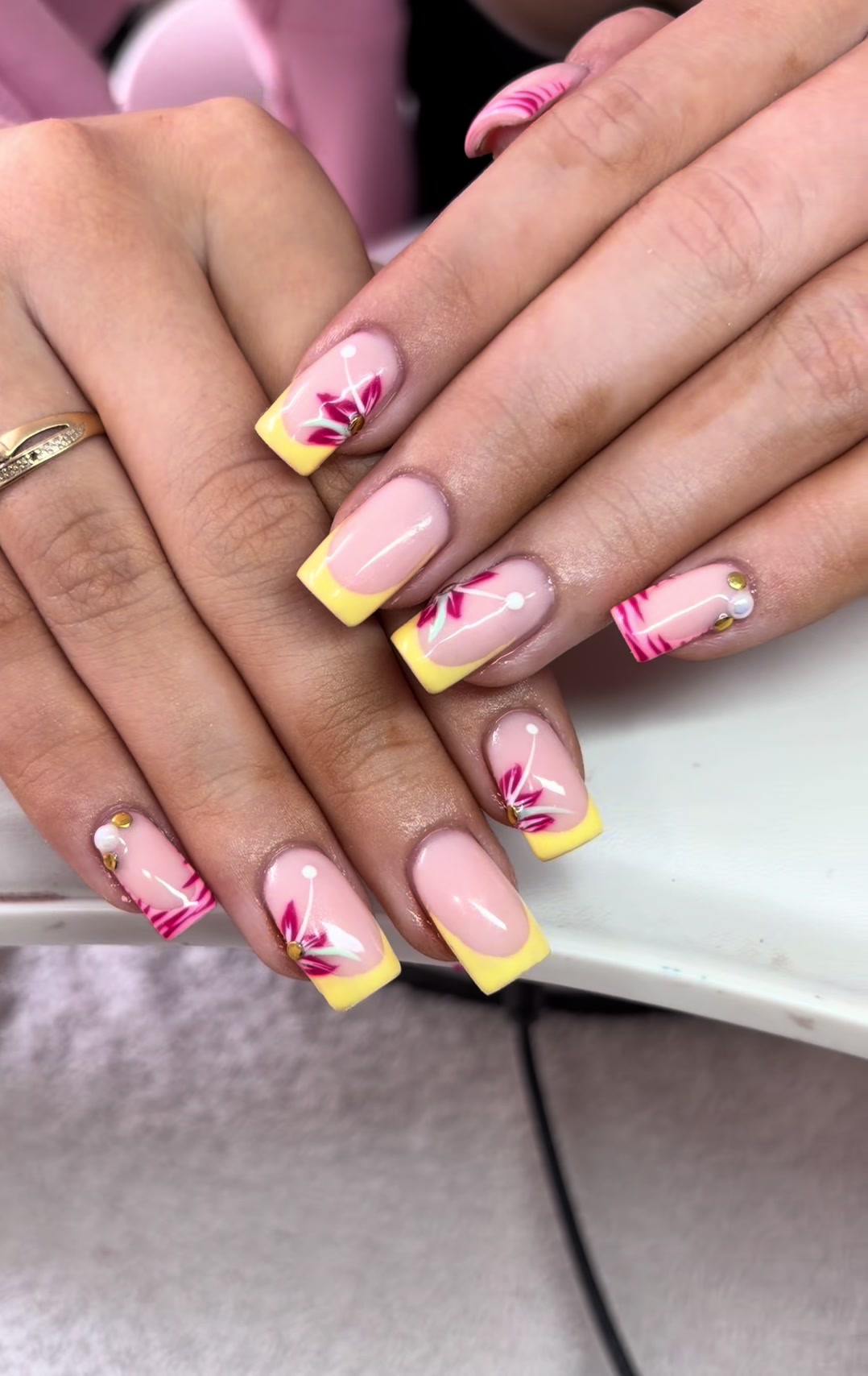 @L.J.K Nails & Beauty