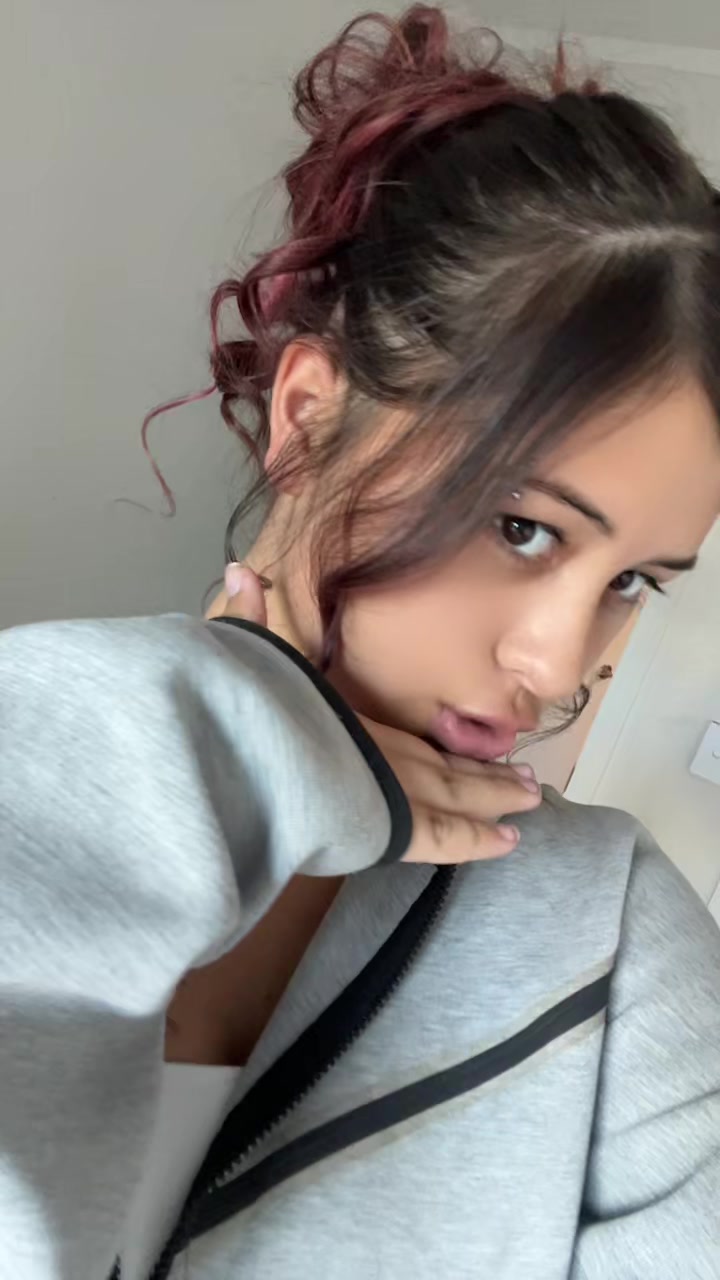 @Izzybella