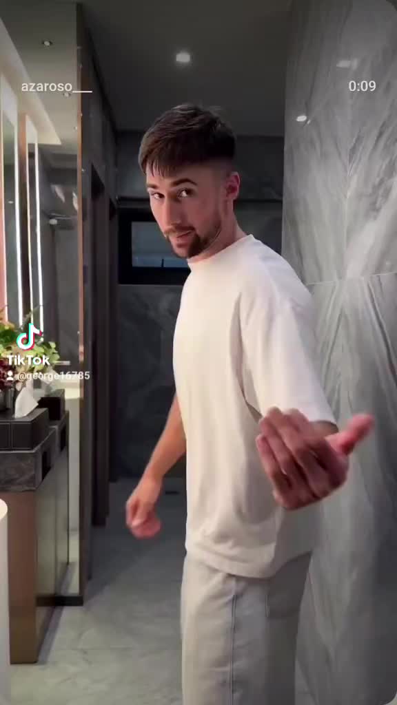 @adammr50shades🥰😍
