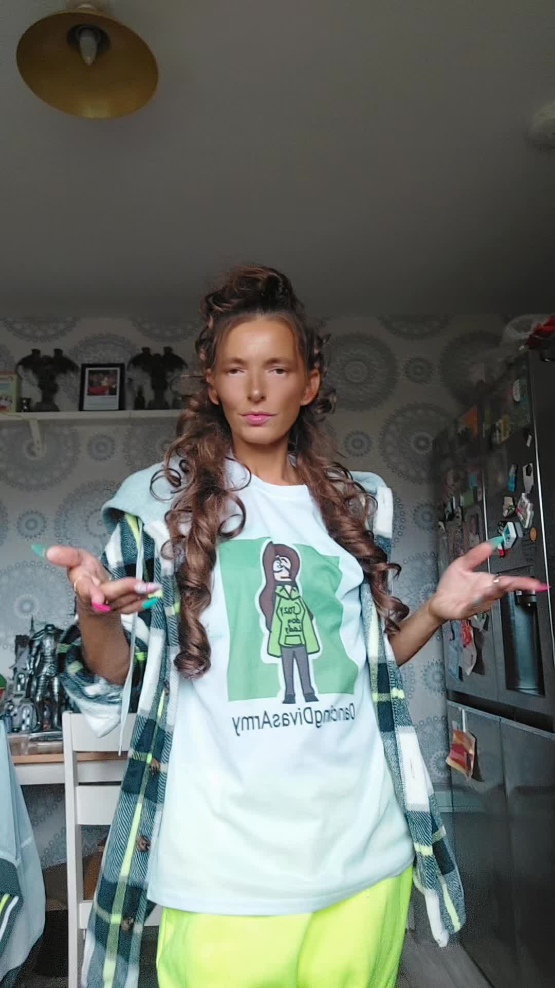 @divalive1