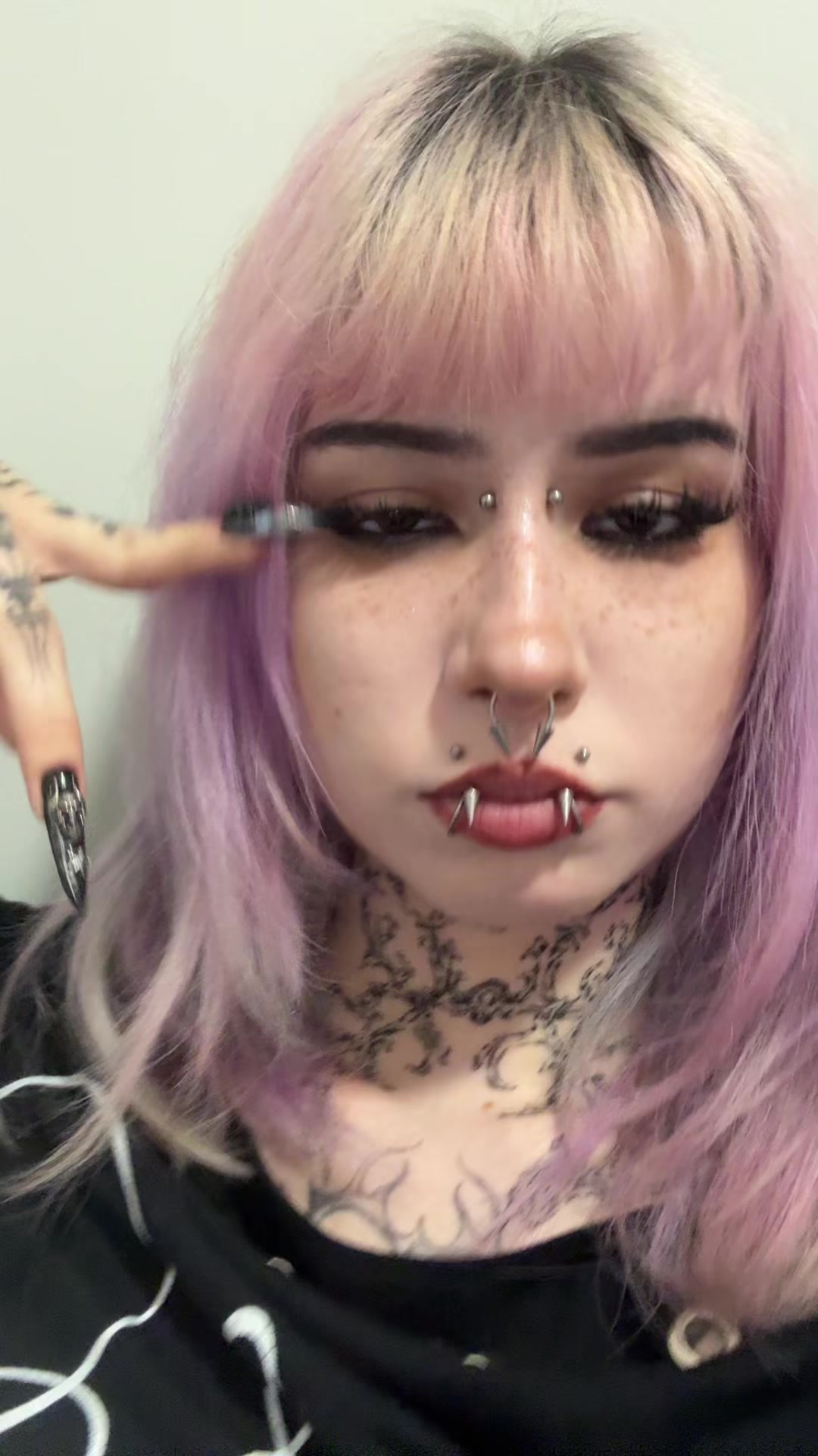 @lu