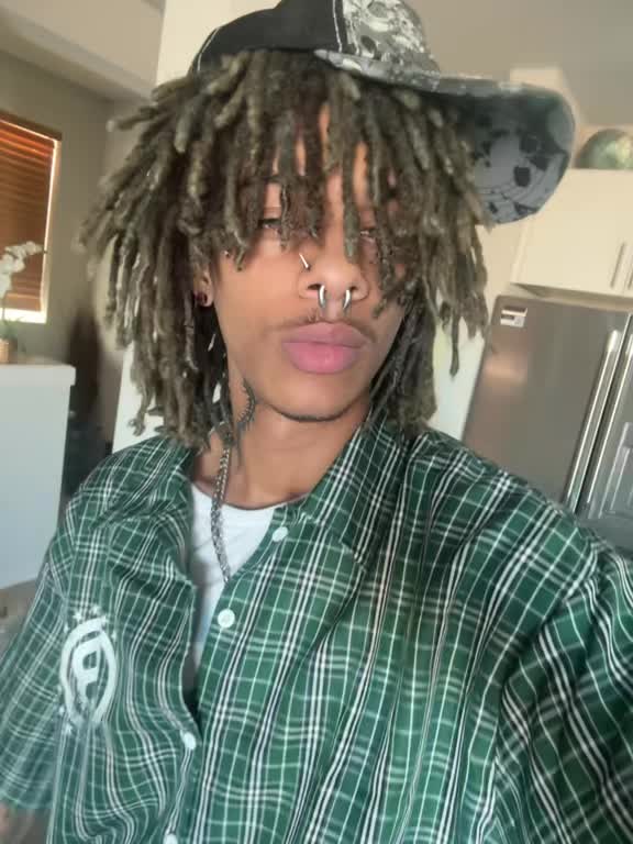 @AK ✝️ ♧