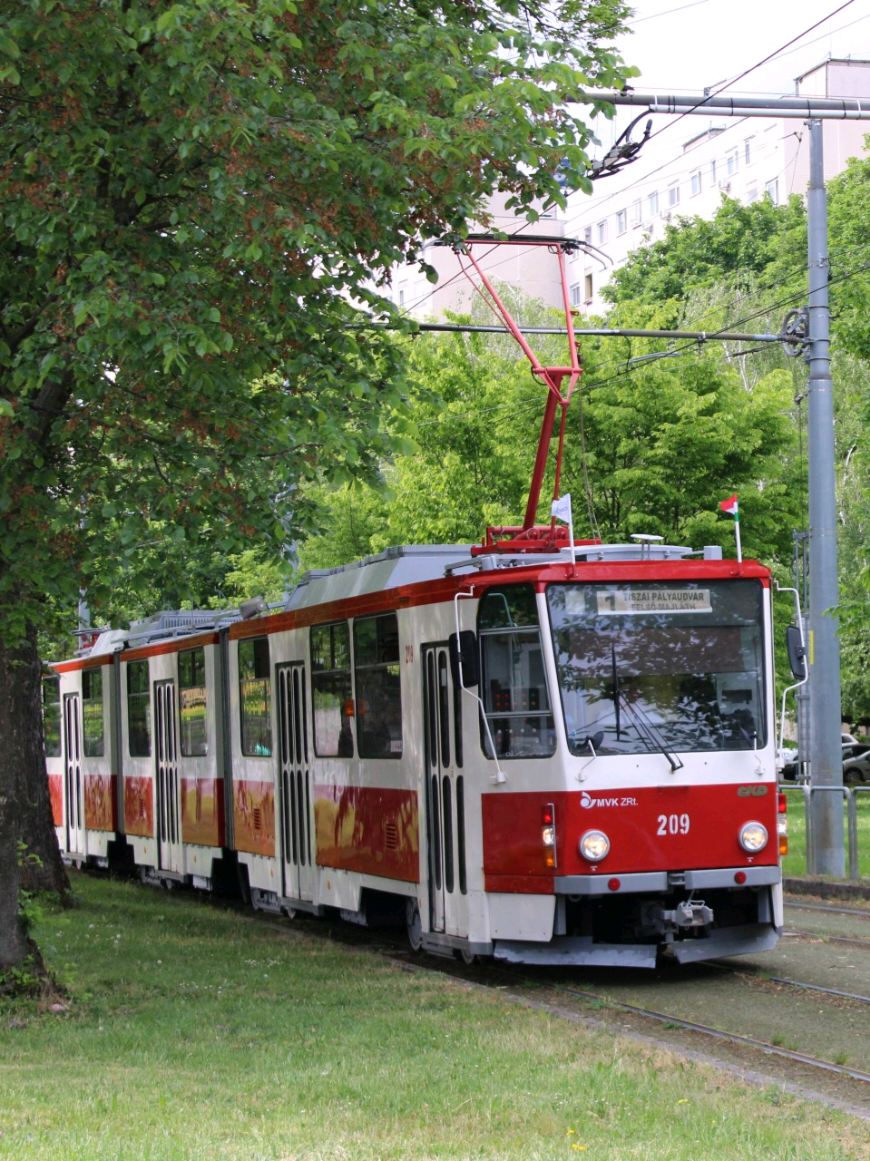 @Dominik 🚂🚃🚌