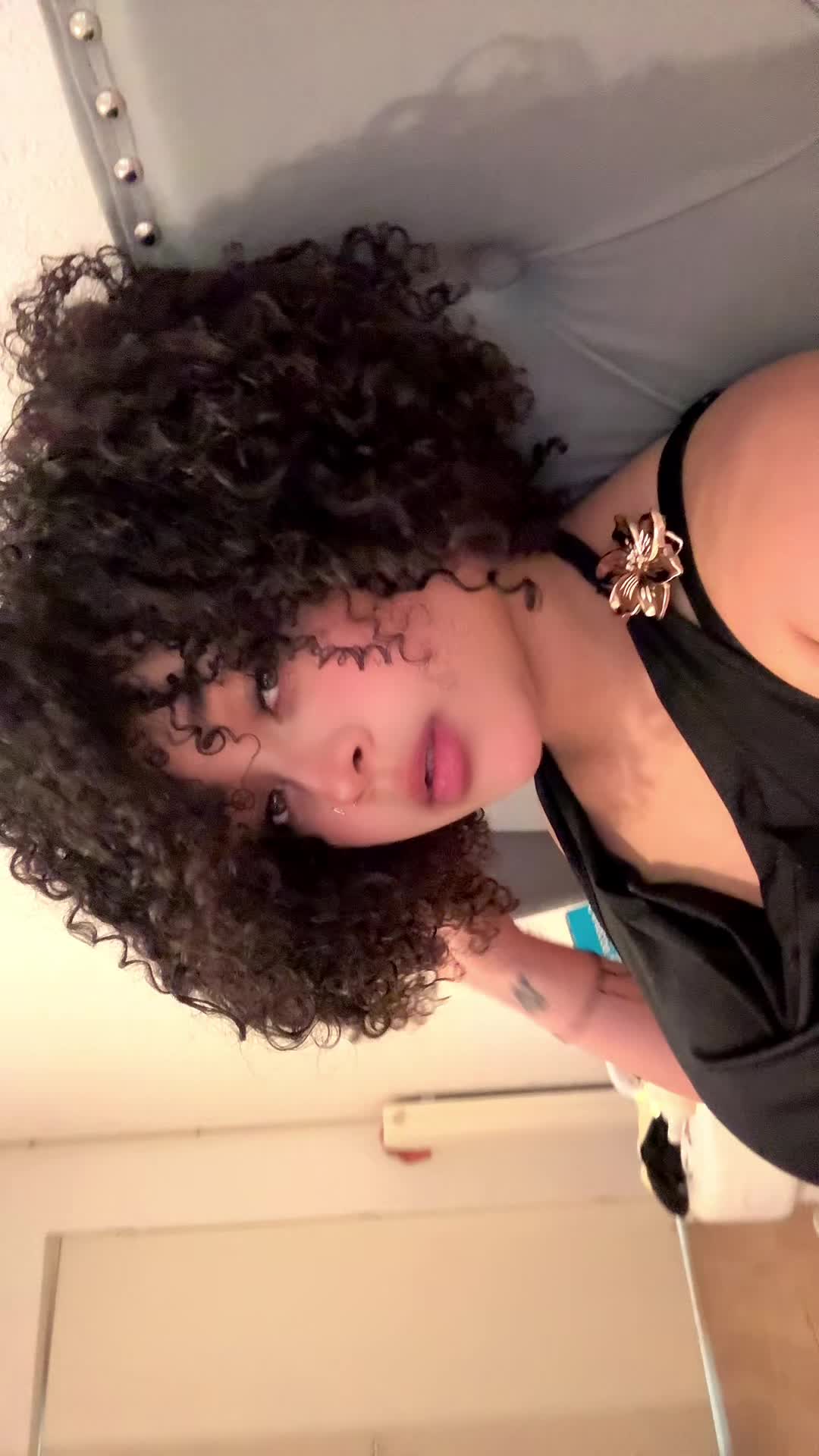 @𝓝𝓮𝓷𝓪 🌸