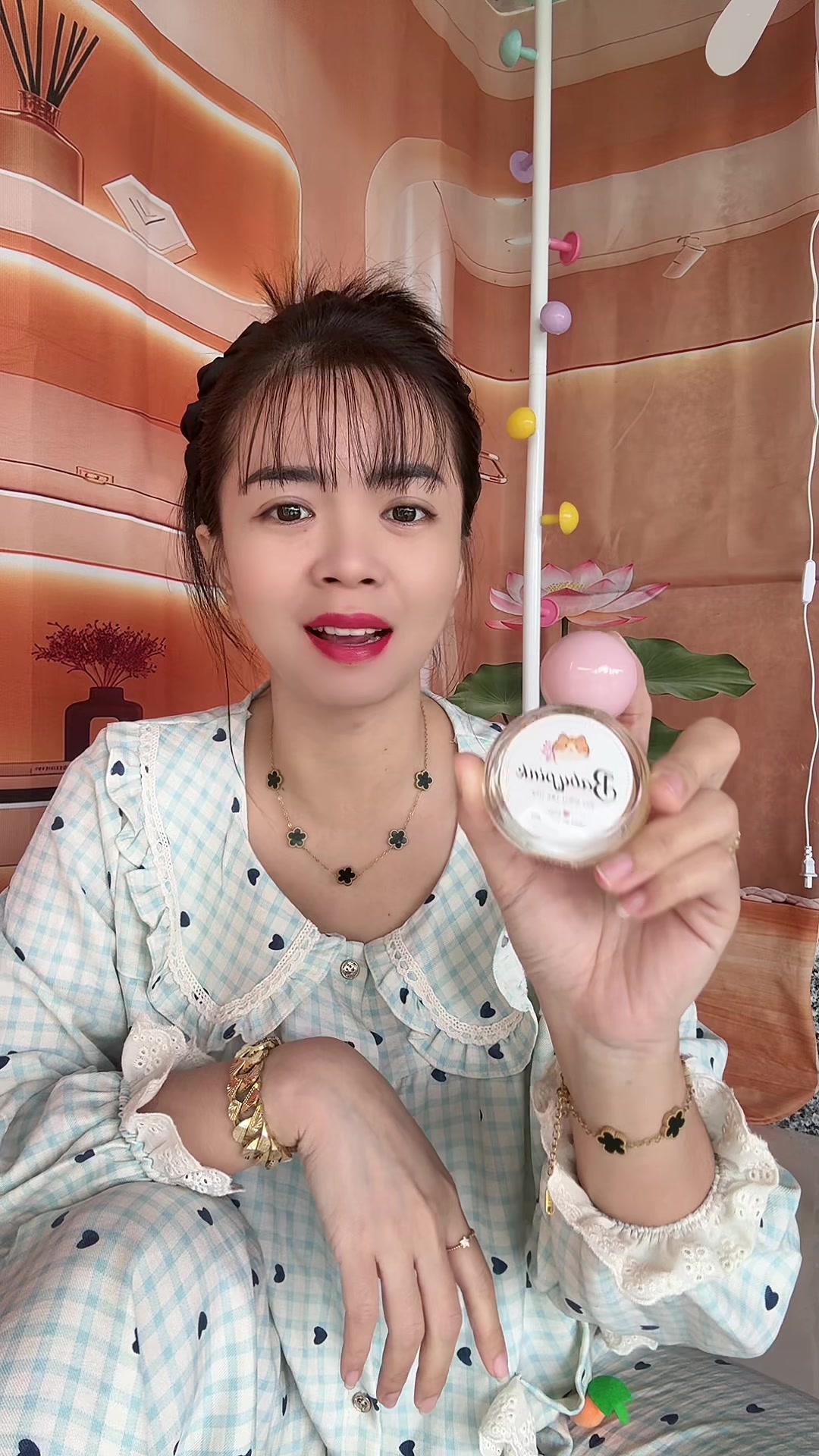 @Em Cẩm Nè