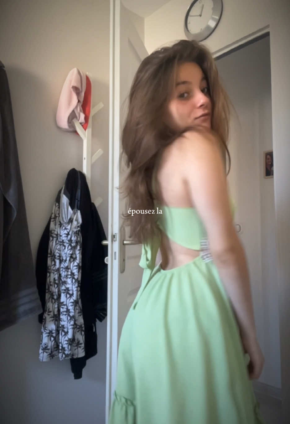 @𝑭𝒍𝒐𝒓𝒂🌸