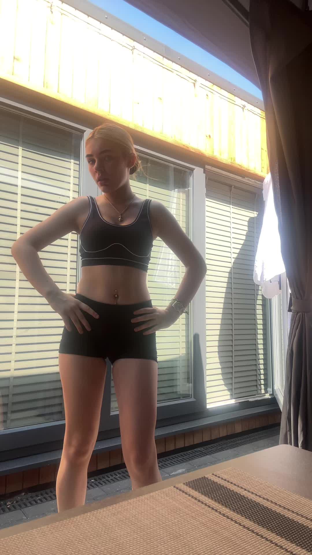 @poppykobrien