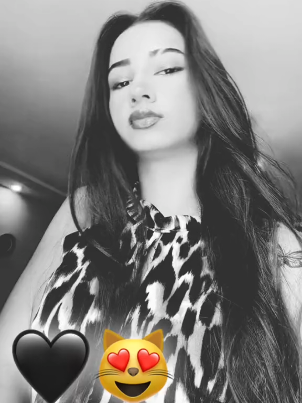 @P E T R O V A_⚜️🖤