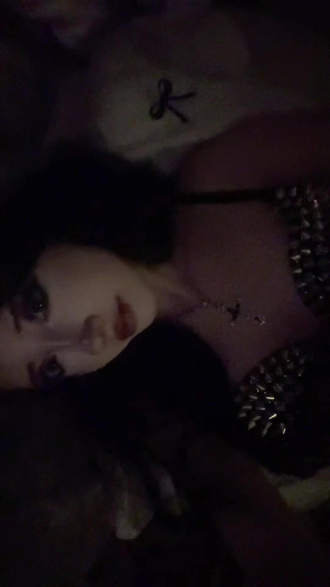 @𝖇𝖗𝖔𝖔𝖐𝖊🦇