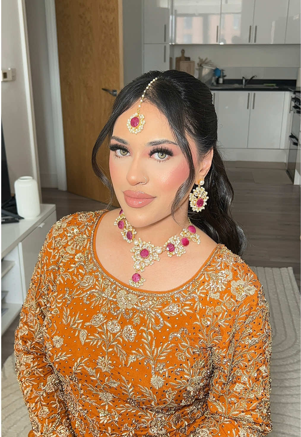 @rabiasglam