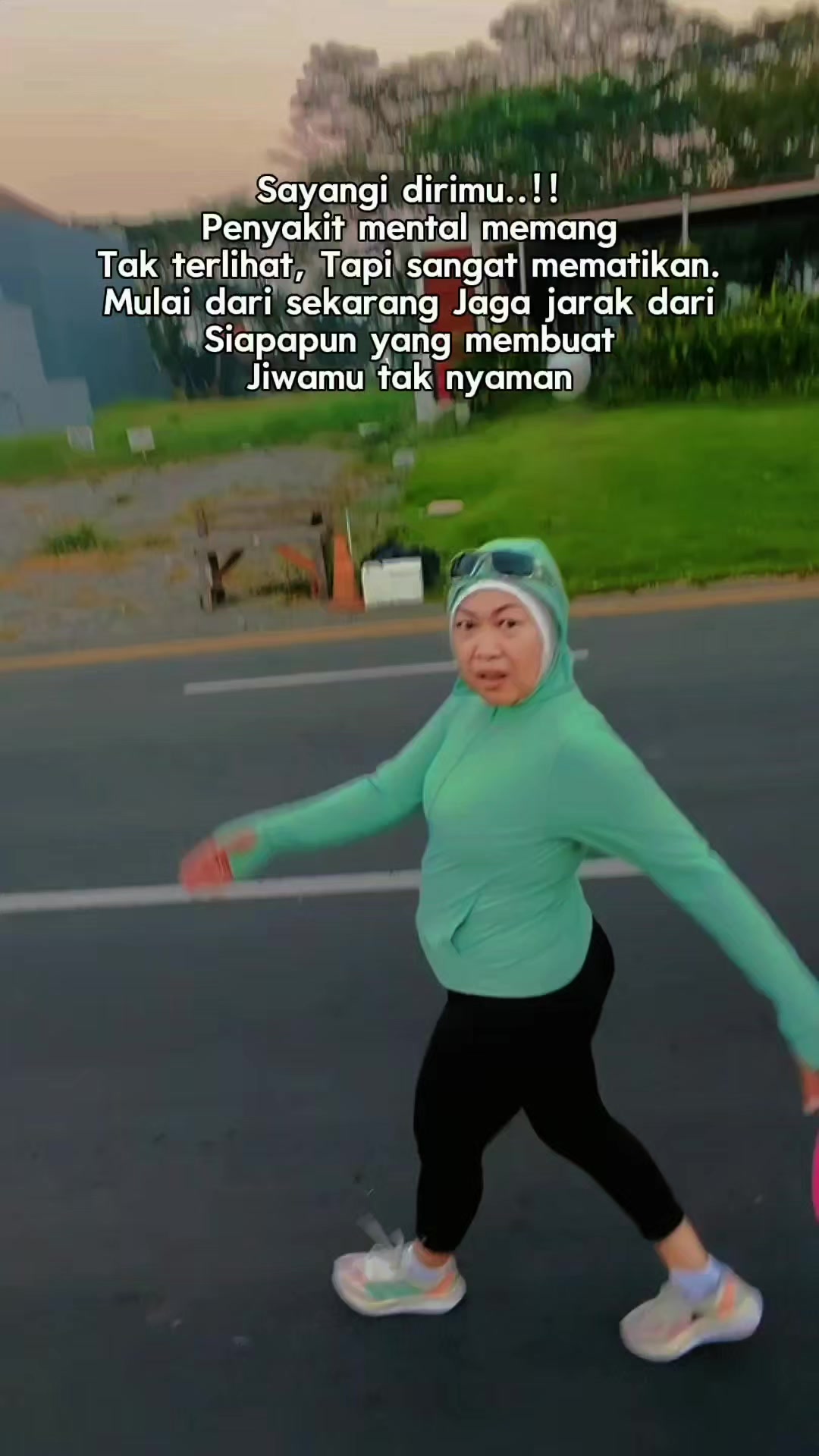 @TanteEchiDisini