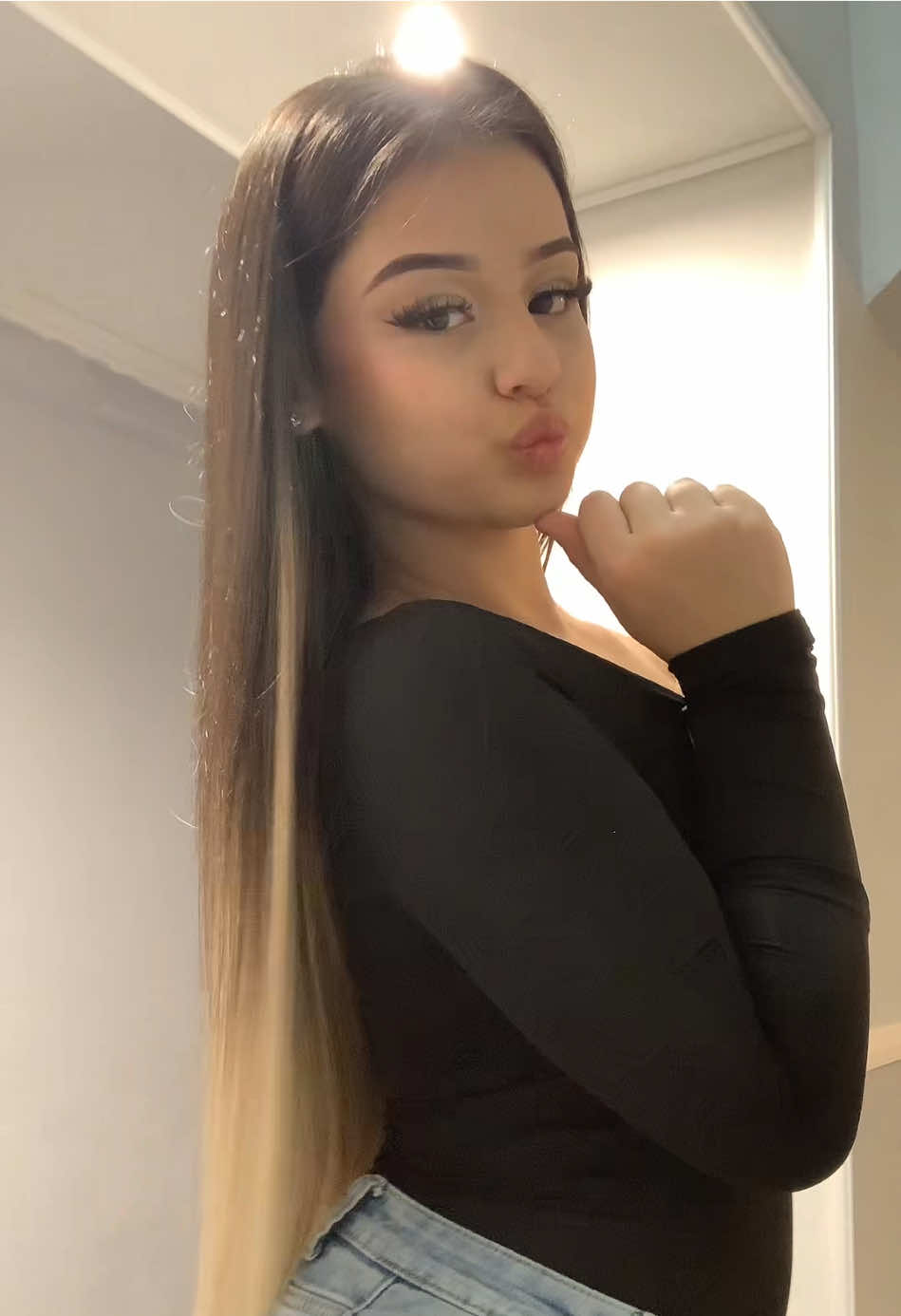 @𝐕