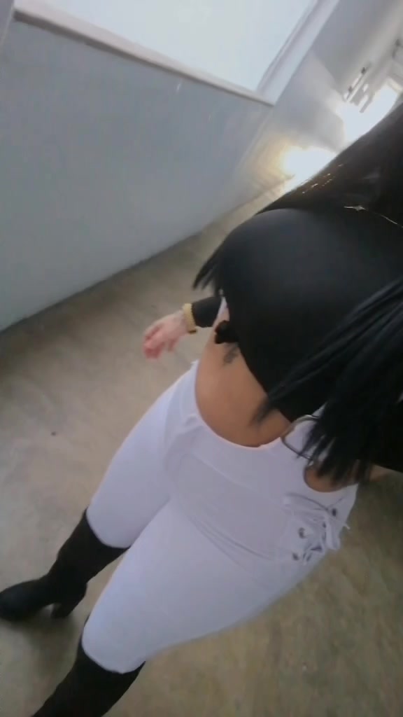 @Laexotica27