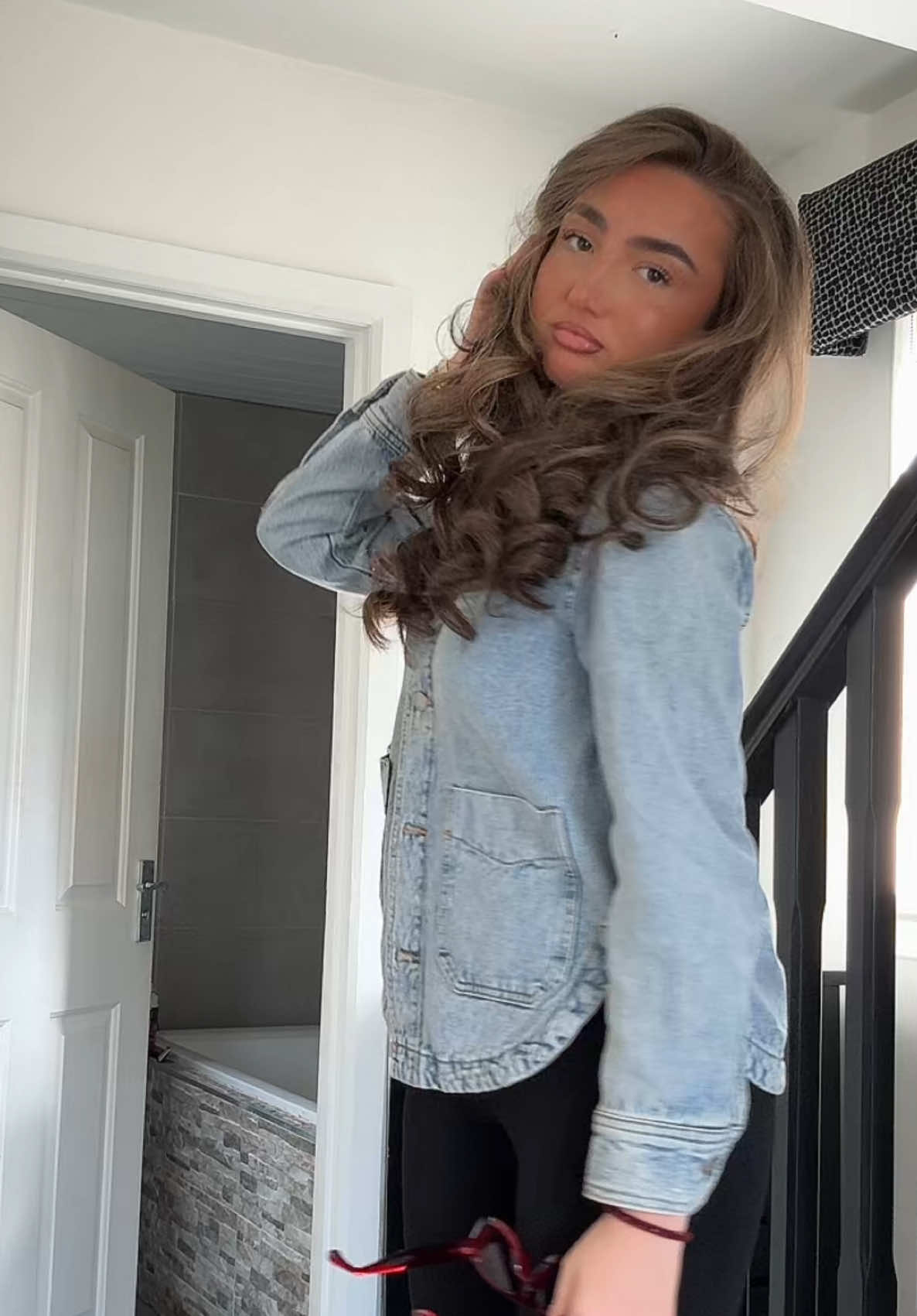 @🦋𝐋𝐞𝐨𝐧𝐚 𝐃𝐞𝐢𝐠𝐡𝐚𝐧