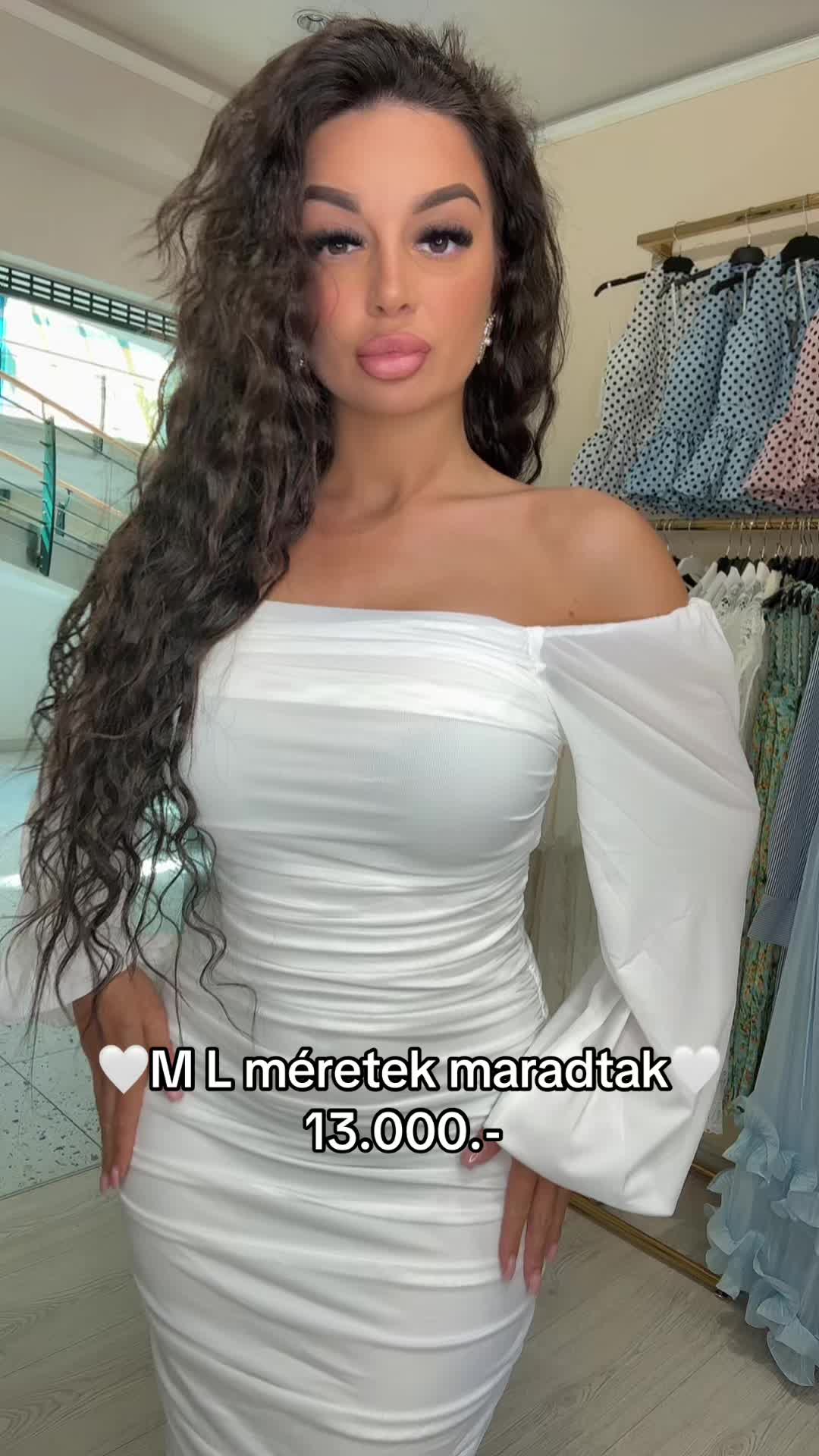 @MillionDress.hu