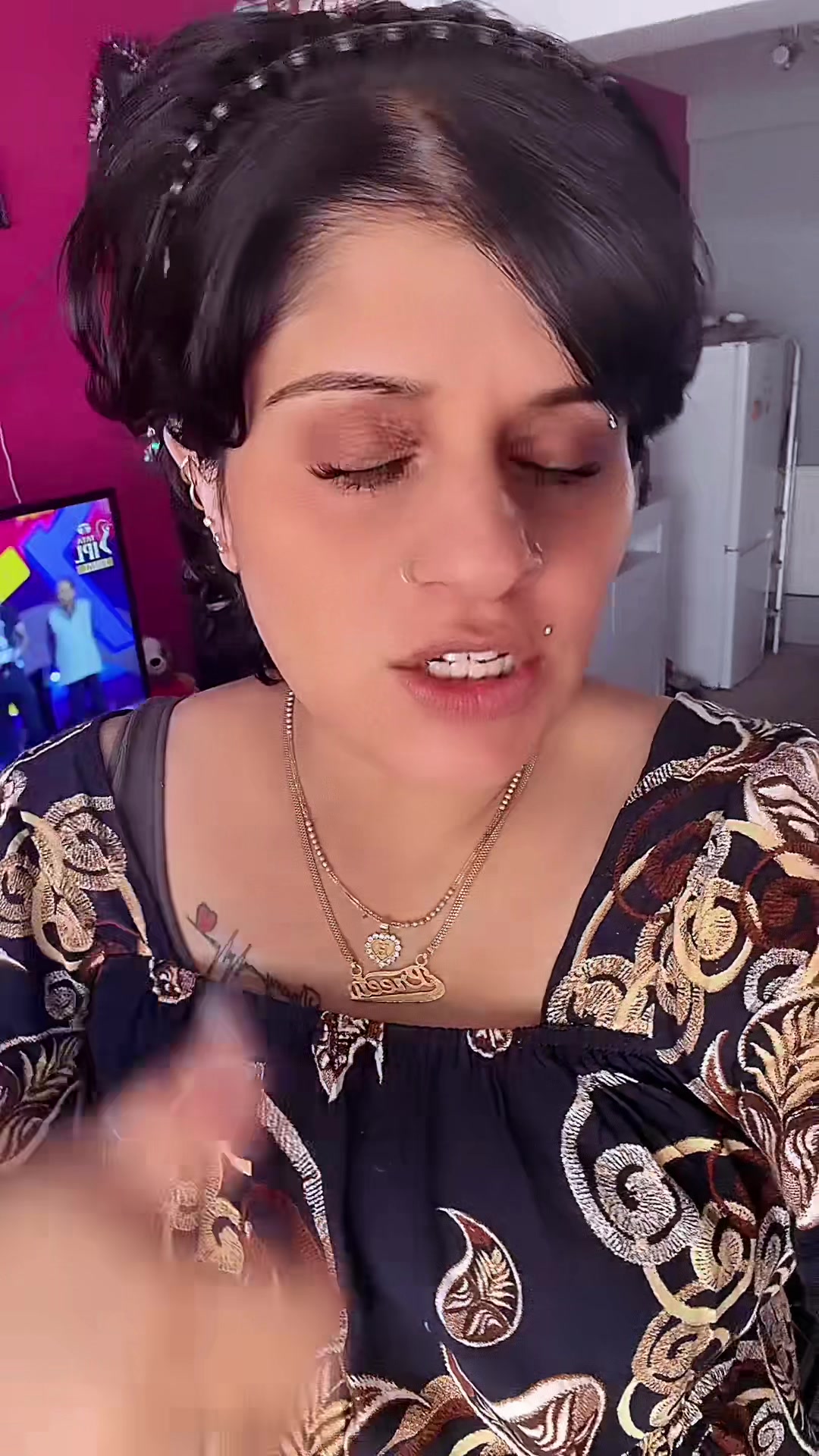 @ⁱᵐ͟͟͞͞☞🇬🇧𝕌𝕂 𝕊𝕙𝕖𝕣𝕟𝕚🐅